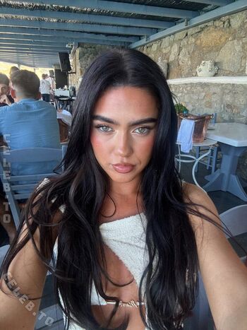 Roxanarosuu page leaked private photo uncensored HD quality