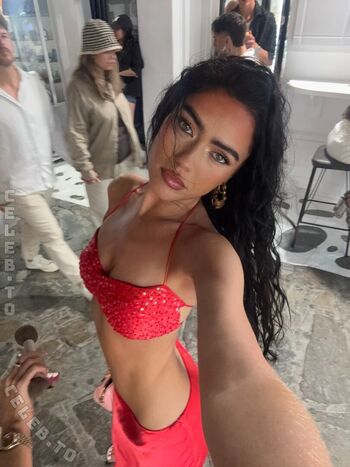 Roxanarosuu page leaked private photo uncensored HD quality