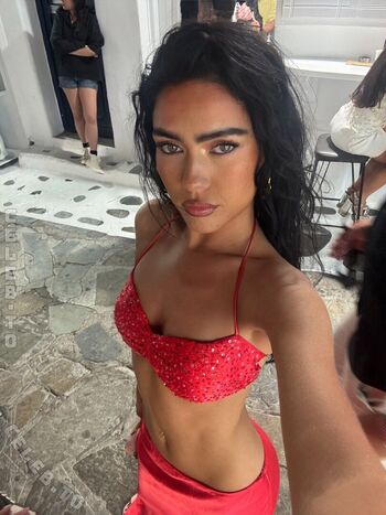 Roxanarosuu page leaked private photo uncensored HD quality