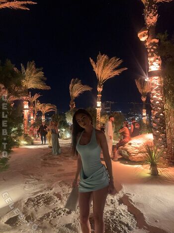 Roxanarosuu page leaked private photo uncensored HD quality