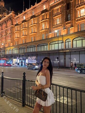 Roxanarosuu page leaked private photo uncensored HD quality