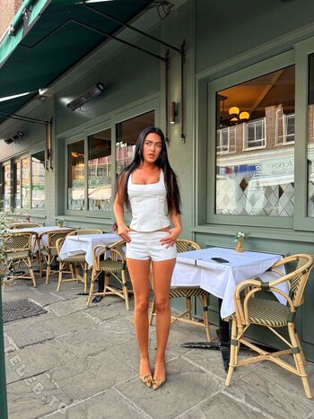 Roxanarosuu page leaked private photo uncensored HD quality
