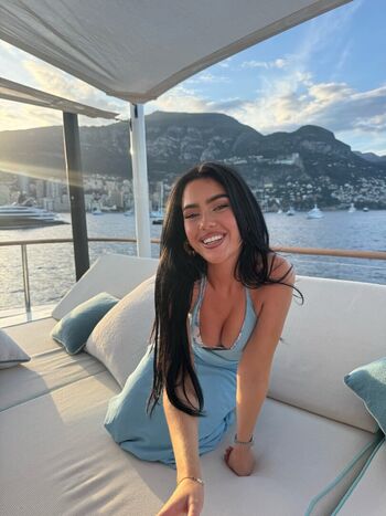 Roxanarosuu page leaked private photo uncensored HD quality