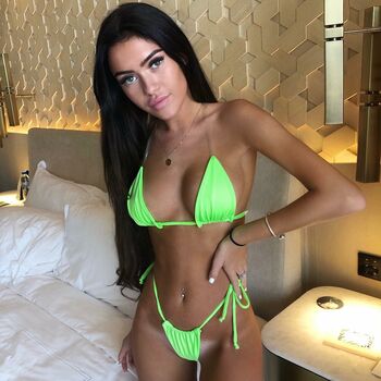 Roxanarosuu page leaked private photo uncensored HD quality