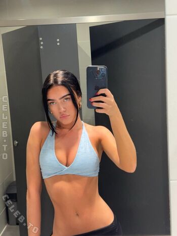 Roxanarosuu page leaked private photo uncensored HD quality