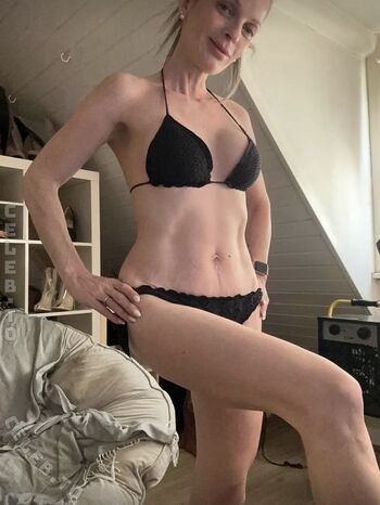 Sabdeluxe leaked private photo uncensored HD quality