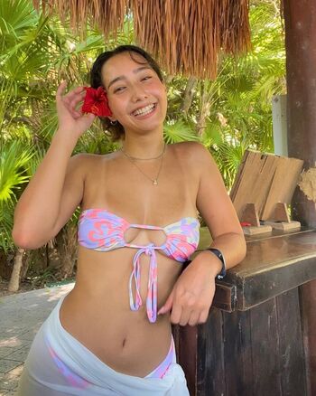 Sabrina pezeshkian page leaked private photo uncensored HD quality