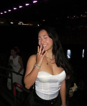 Sabrina pezeshkian page leaked private photo uncensored HD quality
