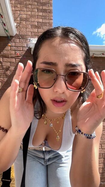Sabrina pezeshkian page leaked private photo uncensored HD quality