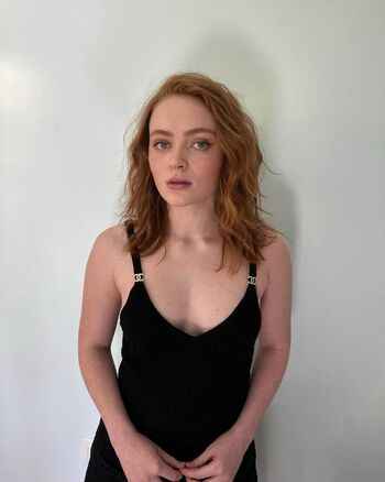 Sadie sink page leaked private photo uncensored HD quality