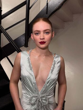Sadie sink page leaked private photo uncensored HD quality