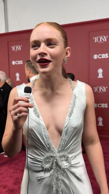 Sadie sink page leaked private photo uncensored HD quality