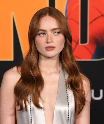 Sadie sink page leaked private photo uncensored HD quality