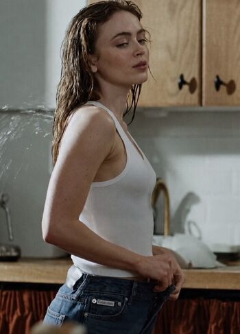 Sadie sink page leaked private photo uncensored HD quality