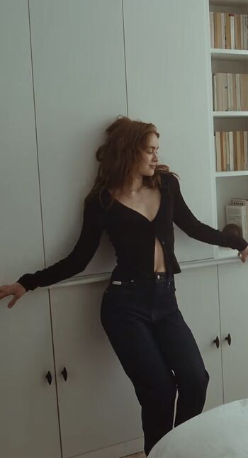 Sadie sink page leaked private photo uncensored HD quality