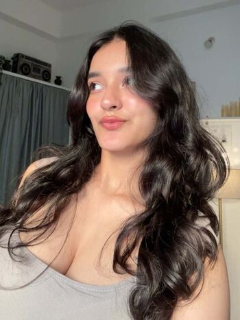 Sakshi pandey page leaked private photo uncensored HD quality