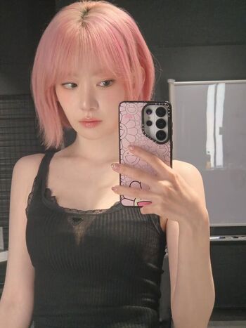 Sakura miyawaki page leaked private photo uncensored HD quality