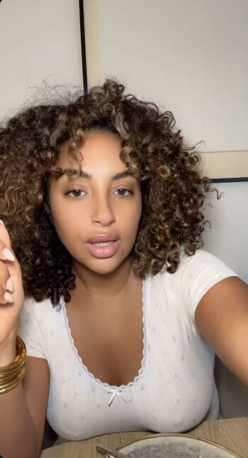 Sarahyasminaa leaked private photo uncensored HD quality