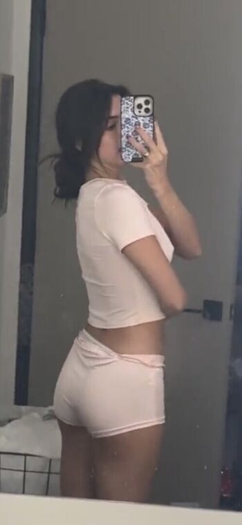 Savannah demers  page leaked private photo uncensored HD quality