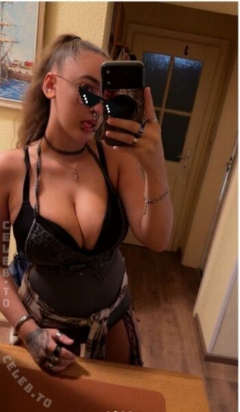 Selina marie gigerl page leaked private photo uncensored HD quality