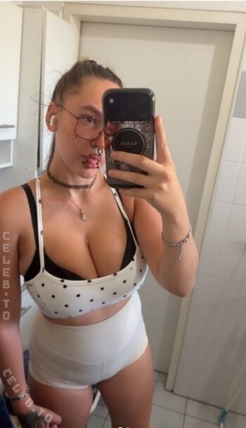 Selina marie gigerl page leaked private photo uncensored HD quality