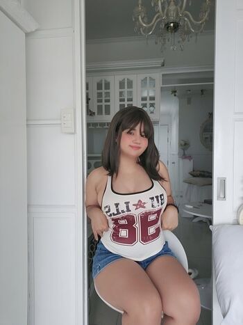 Shknhdzn leaked private photo uncensored HD quality