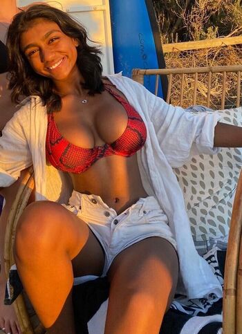 Shreyanaidoo leaked private photo uncensored HD quality