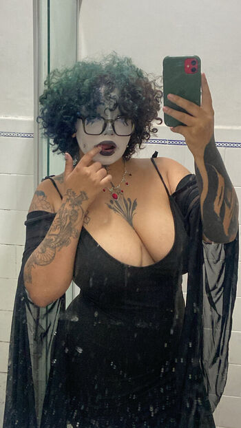Sinderlnd leaked private photo uncensored HD quality