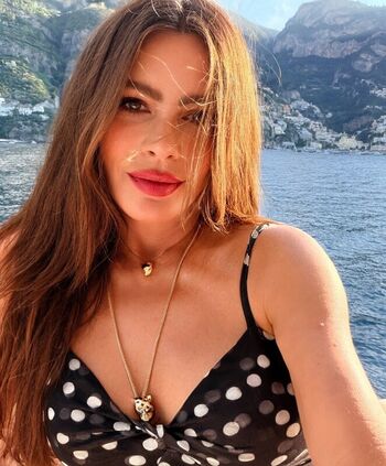 Sofia vergara  page leaked private photo uncensored HD quality