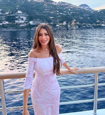 Sofia vergara  page leaked private photo uncensored HD quality