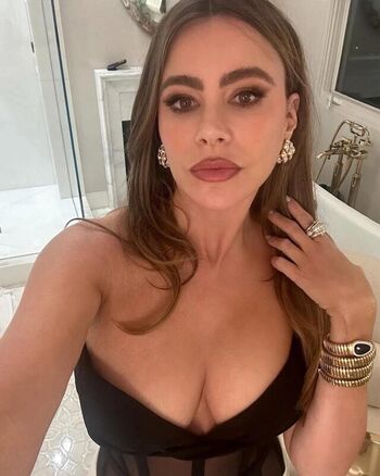 Sofia vergara  page leaked private photo uncensored HD quality