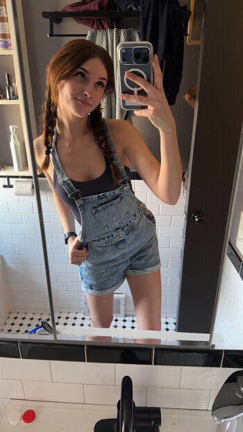 Soggyalien leaked private photo uncensored HD quality