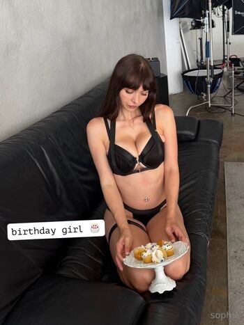 Sophie mudd  page leaked private photo uncensored HD quality