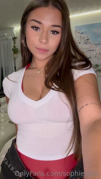 Sophie rain  page leaked private photo uncensored HD quality
