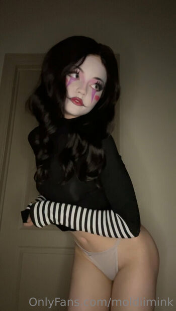 Strawbeariemilkk  page leaked private photo uncensored HD quality