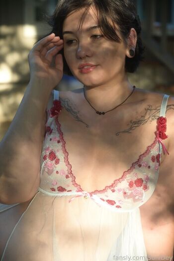 Sunidey  page leaked private photo uncensored HD quality