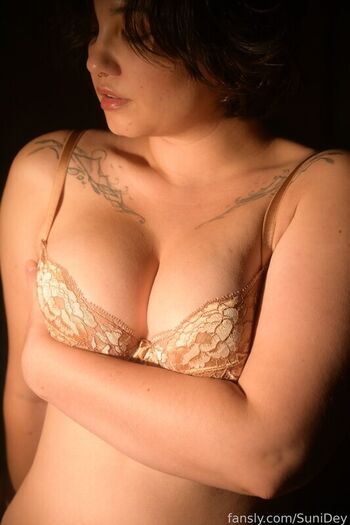 Sunidey  page leaked private photo uncensored HD quality