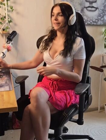 Tania derveaux page leaked private photo uncensored HD quality