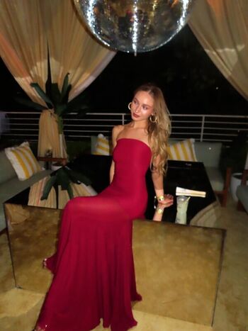 Taylor hudson leaked private photo uncensored HD quality