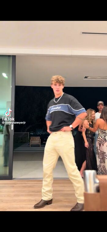 Taylor hudson leaked private photo uncensored HD quality
