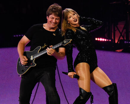 Taylor swift  page leaked private photo uncensored HD quality