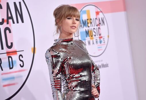 Taylor swift  page leaked private photo uncensored HD quality