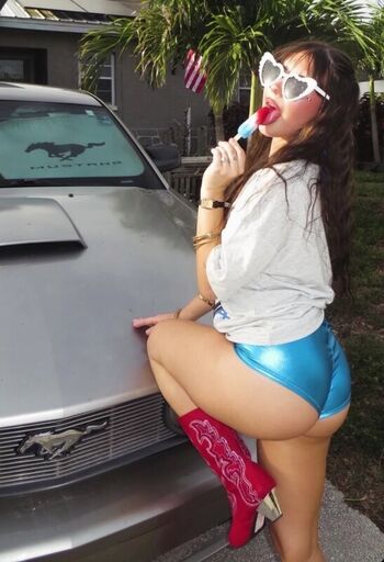 Therealjuicyjordan leaked private photo uncensored HD quality