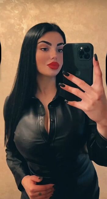 Ukrainian girls leaked private photo uncensored HD quality