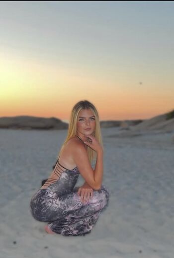 Urcrxzygirl leaked private photo uncensored HD quality