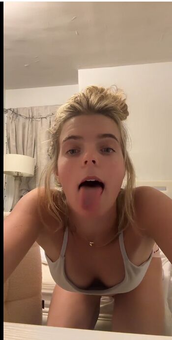 Urcrxzygirl leaked private photo uncensored HD quality