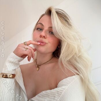 Vallixpauline leaked private photo uncensored HD quality
