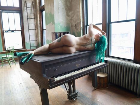 Vintage page leaked private photo uncensored HD quality