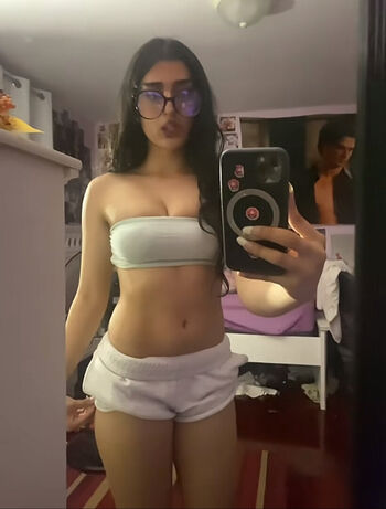 Wajeeha khan leaked private photo uncensored HD quality