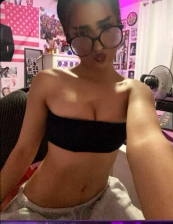 Wajeeha khan leaked private photo uncensored HD quality